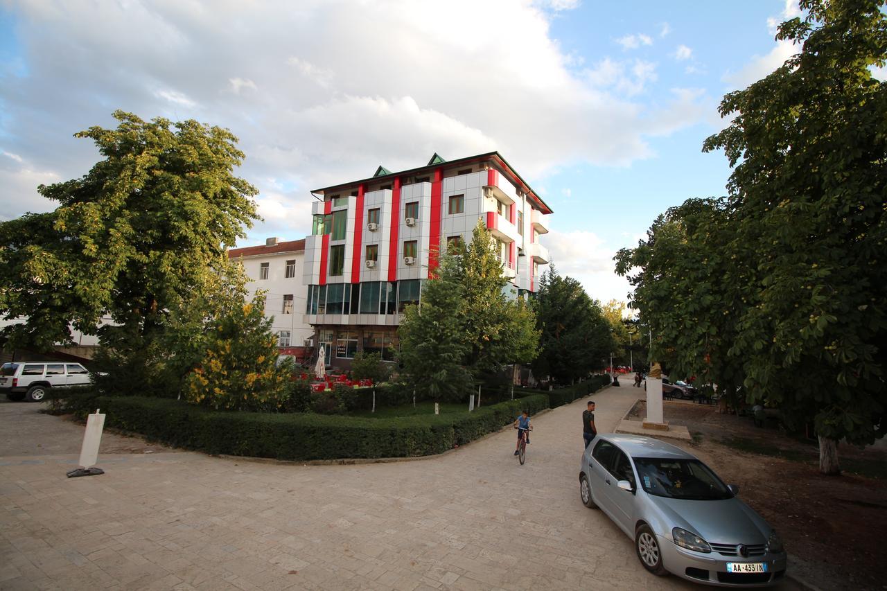 Hotel Piazza Peshkopi Exterior foto